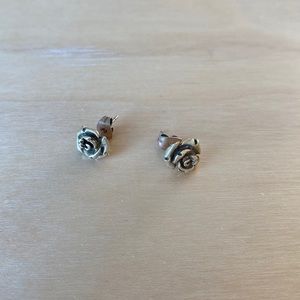 Verameat Gold Brass Rose Stud Earrings